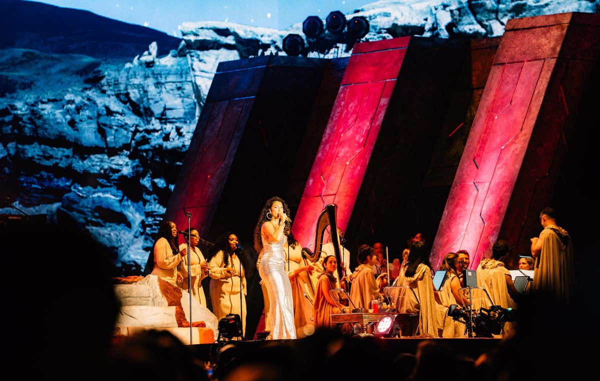 ibfs_mag's tweet image. [Music]
SAULT(ソー)は本来、正体不明の音楽ユニットとデビューしたが、現在はシンガーCleo Sol(クレオ・ソル)とプロデューサーInflo(インフロ)の夫婦、そしてレゲエアーティストChronixx(クロニクス)がメンバーであることを公表。なお、ライブはこれまでに23年12月と25年8月の2度しか行っていない。