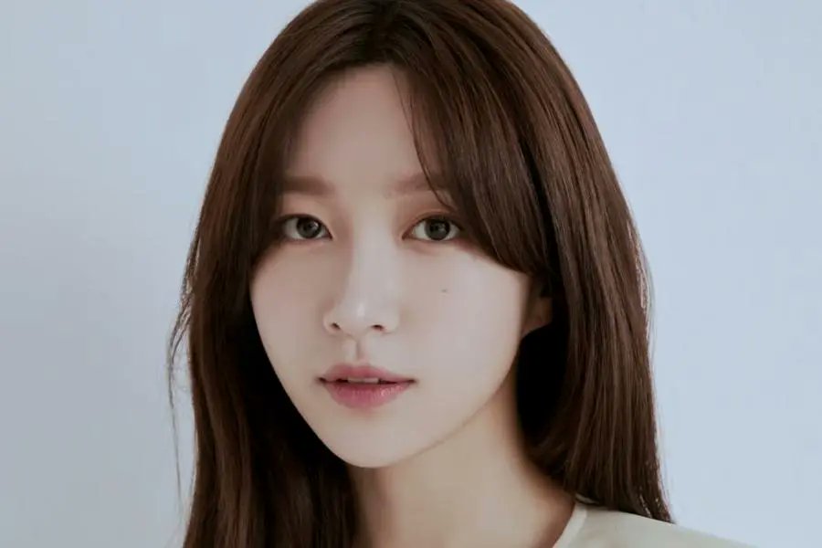 revistakoreain's tweet image. #Hani (#EXID) está em negociações para protagonizar o drama de fim de semana da KBS2, #LoveIsComing.

Se aceitar, este marcará seu retorno às telinhas após três anos e sua estreia em um drama de sábado e domingo da emissora.

cr: Soompi