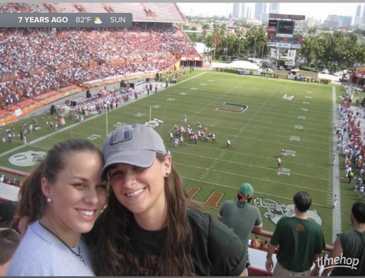 Don’t be a fan later!!! <a href="/DSofia21/">Danielle Sofia 🧡🙌🏽💚</a> 💚🧡