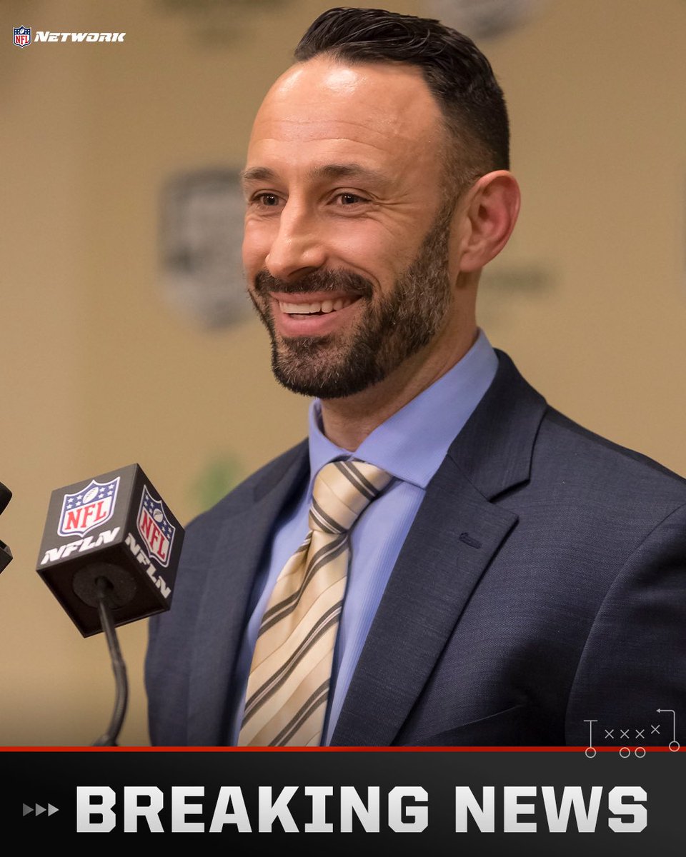 TomPelissero's tweet image. The Dolphins are working to hire Jon-Eric Sullivan as their general manager, sources tell me and @RapSheet. 

Sullivan, who was the Packers’ VP of Player Personnel, is highly respected within the league. Now, he’ll play a key role in Miami’s search for a new head coach.