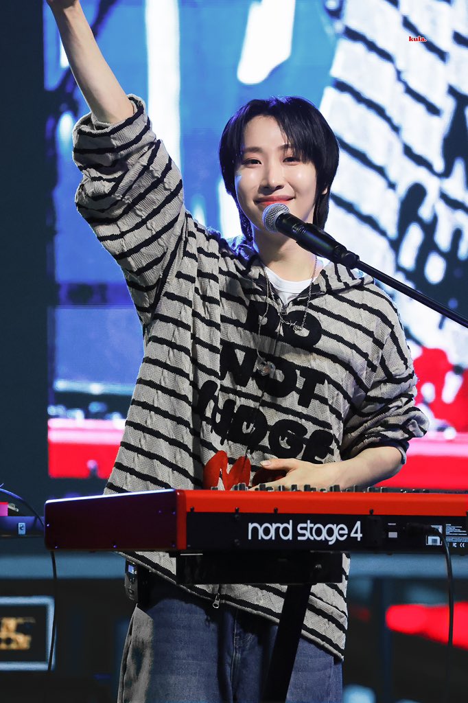 kula0228's tweet photo. ♡HAPPY DONGMYEONG DAY♡​​​

#동명  #ONEWE  #원위  #손동명
#Dongmyeong https://t.co/9WLJsl2GGY