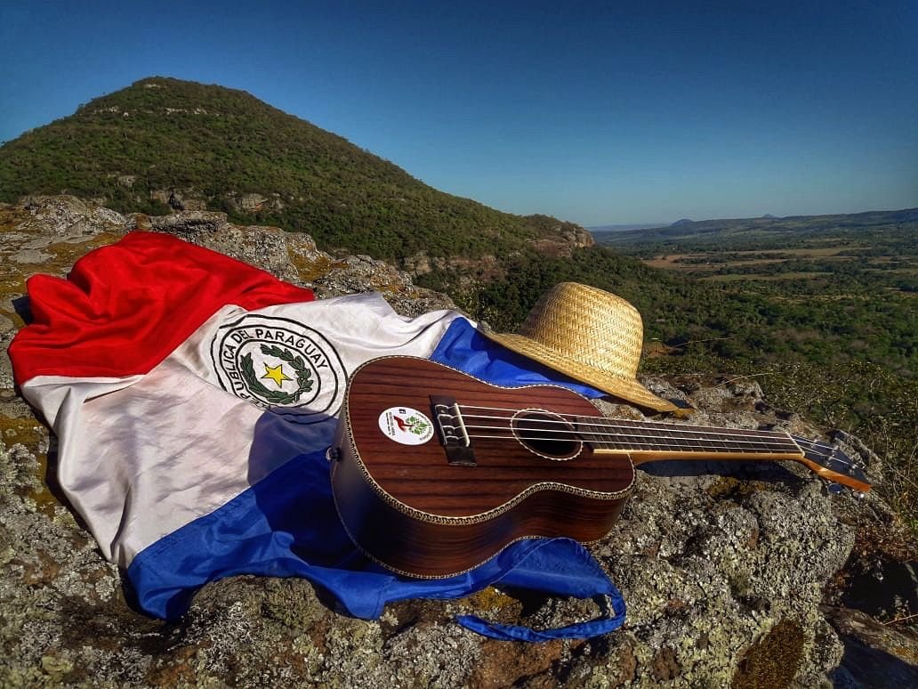 patobonato's tweet image. Mientras muchos países diluyen su identidad para encajar...

Paraguay conserva algo básico: Memoria, raíces y sentido de nación.