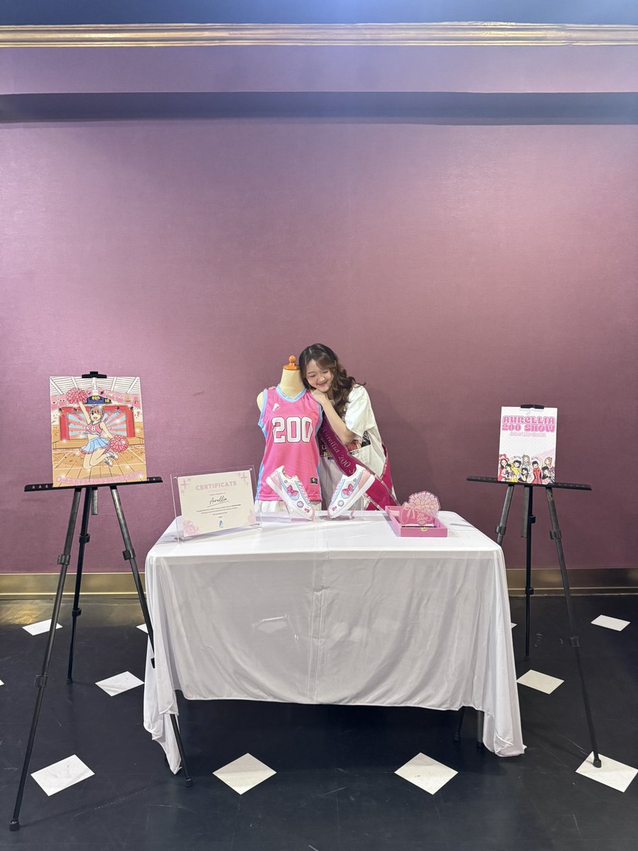 haiii! thank you ramune hari ini!! hari ini juga perayaan 200 show aku <3 makasih ya projectnya lucu banget pink-pink, sukaaaa!! love banget 🫶🏻 see u di perayaan show selanjutnya ><  #cheerLIAbration200