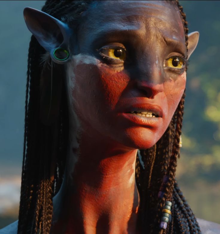 sshinyyxsshinyy's tweet image. Neytiri looks beautiful in Mangkwan makeup; in fact, she's beautiful in every way.