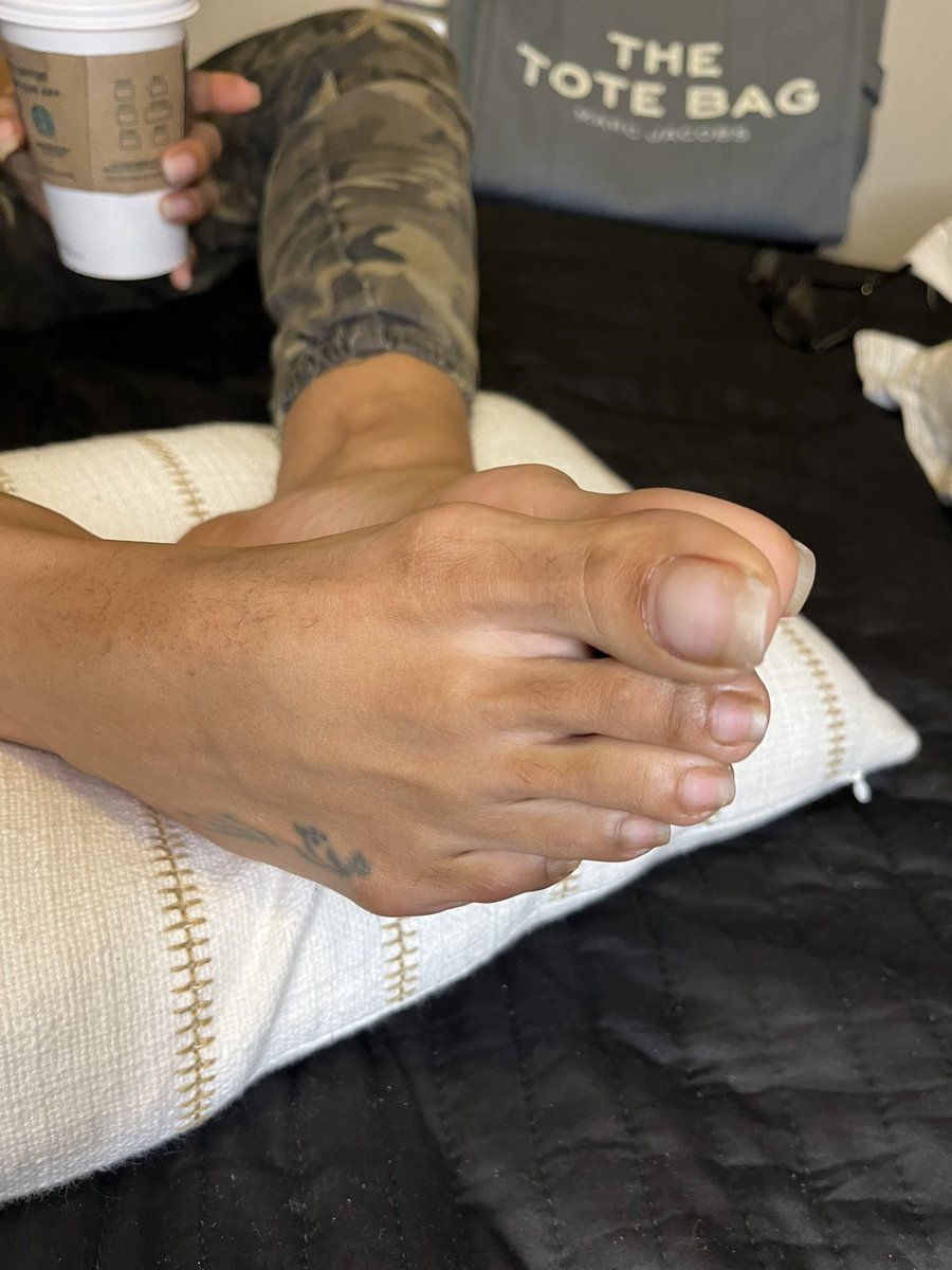 Natural_Nailss's tweet photo. ☀️👣 @RealLASunshine 
.
.
.
#naturalnailfactory #longnailbeds #barenails #nopolish #realnails https://t.co/vj2Ted1GWq