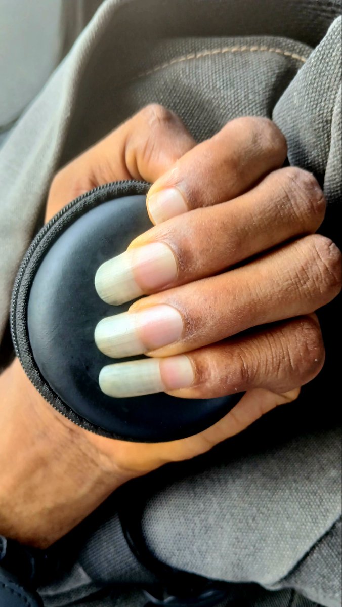 deman_005's tweet image. They said men shouldn't grow their nails this long…
I said watch me 🤪