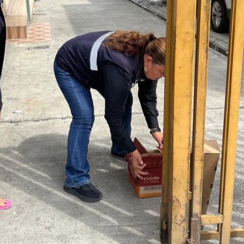 Gracias a una alerta ciudadana, el equipo técnico de 
<a href="/Proanimal_gye/">ProAnimal_gye</a> acudió hasta Los Vergeles para rescatar a un gatito herido y trasladarlo de inmediato al Centro Veterinario Municipal 🏥🐾, donde recibe la atención necesaria.

#AsiSeHaceGuayaquil 
#CiudadDeTodos