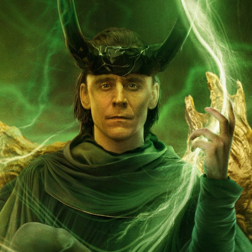 CultureCrave's tweet image. Tom Hiddleston pays respects to Tobey Maguire's Spider-Man 🕸️

"We're all here because of Tobey Maguire in a way. That film was the beginning of where we are" 

(via Happy Sad Confused)