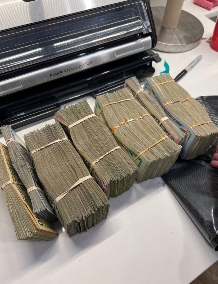 giftlovej's tweet image. Healthy glow + wealthy flow = unstoppable me