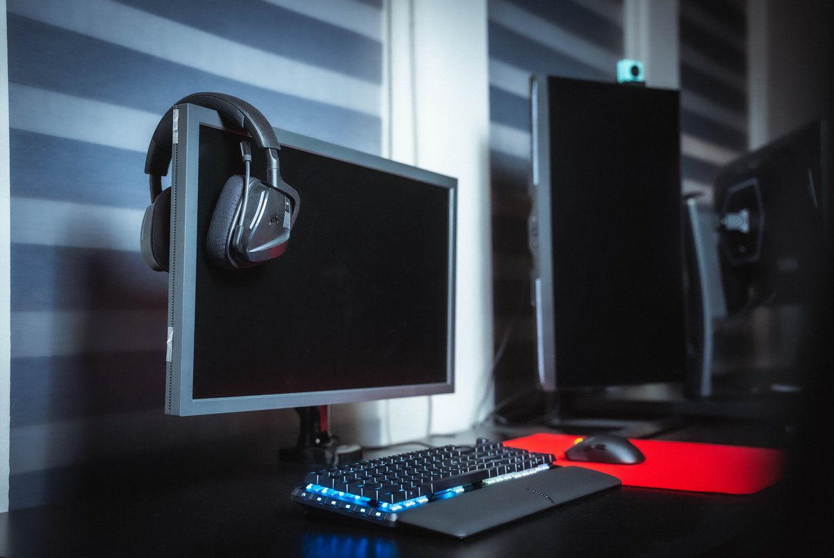 Wildcard tweet media