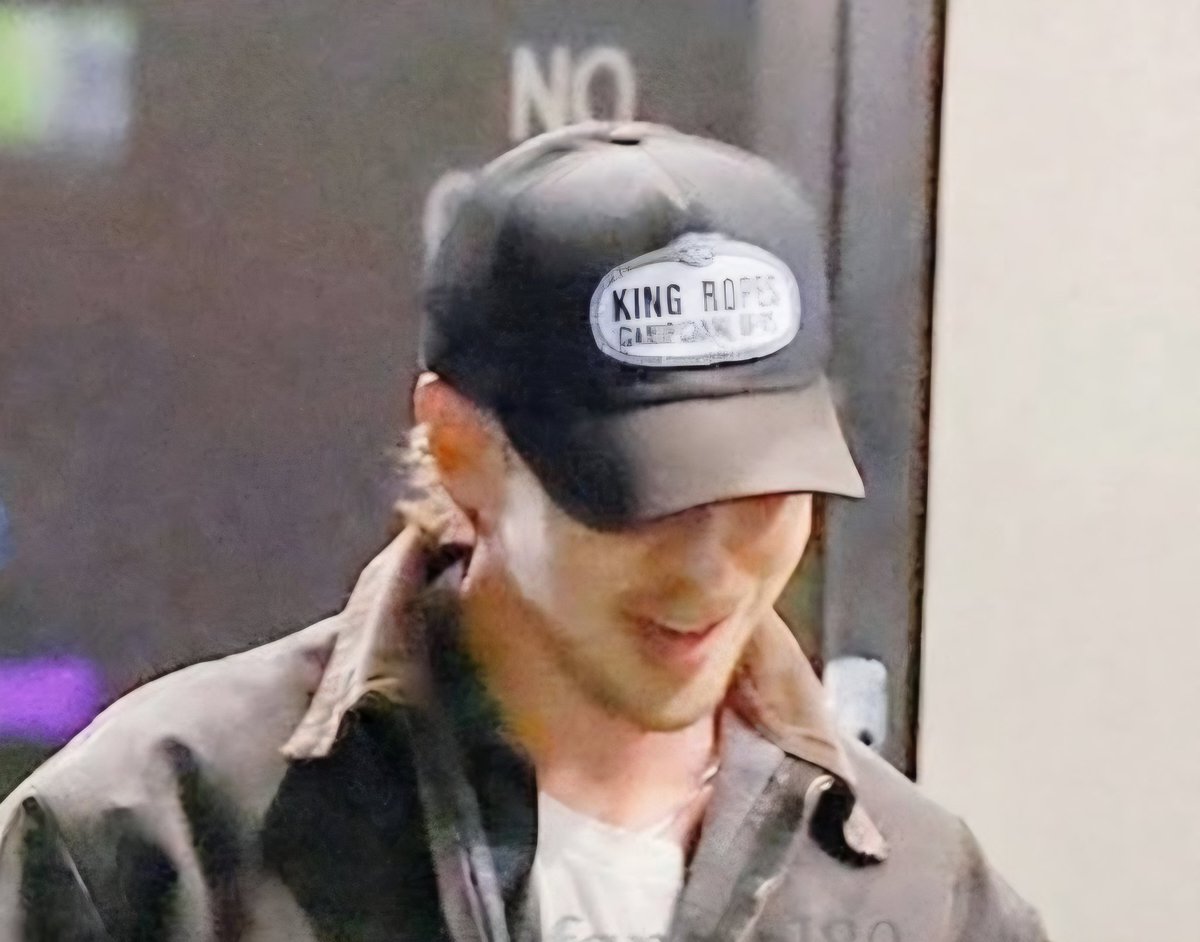 BBButler91's tweet image. Oh how I've missed the King Ropes hat!