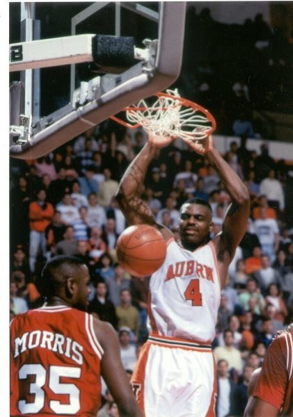 BHSSIGA's tweet photo. “HELLOOOO BRUNSWICK, GA!” Make sure y’all wish my brother from another mother  @CoachSwinson a Happy Birthday today! I couldn’t ask for a better friend and role model for my children. Happy Birthday big man! Love you brother! #WDE @AuburnMBB https://t.co/eVFutug096