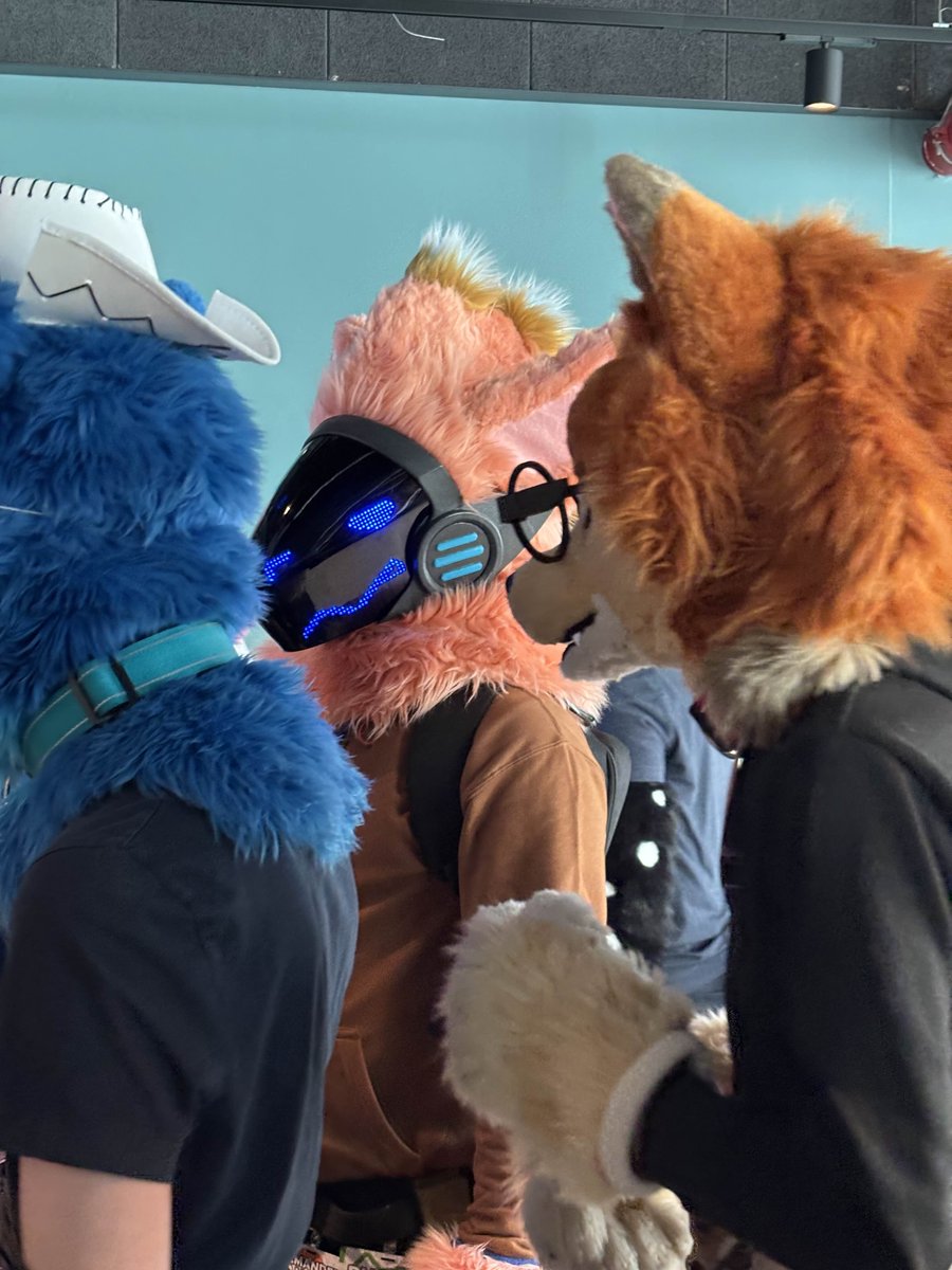 FredTheProtogen ! tweet media