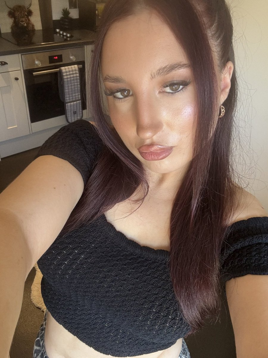 Meg_rose_x's tweet image. Do you like my eyes 😌