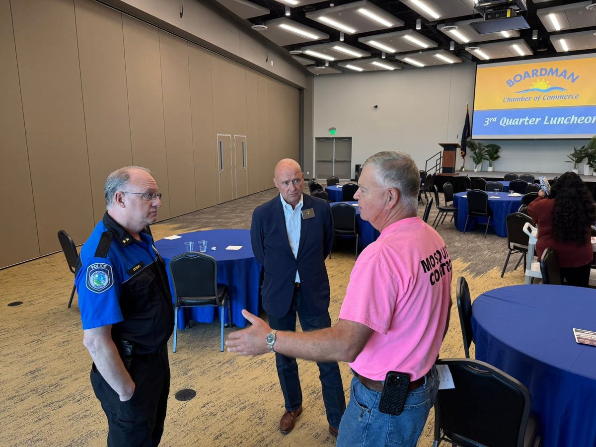 RepGregSmith's tweet image. On National Law Enforcement Appreciation Day, we recognize and thank the men and women in law enforcement who show up every day to protect our families and communities. Oregon is safer because of your service. #gregsmith #Police #Thankful