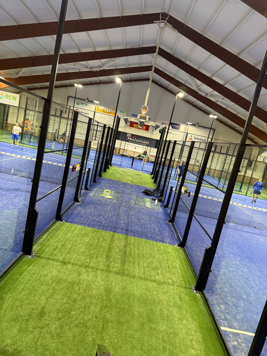 Dames en heren daar zijn we weer!!!

Opgeladen en bomvol testosteron zijn we de 2e seizoenshelft afgetrapt met een teamuitje in de padelzaal.

Zaterdag nog ff een balletje trappen in de zaal en dan volgende week tegen <a href="/vvOene/">VV Oene</a>  2!

#potjepadel #GaMeeMetSEH2