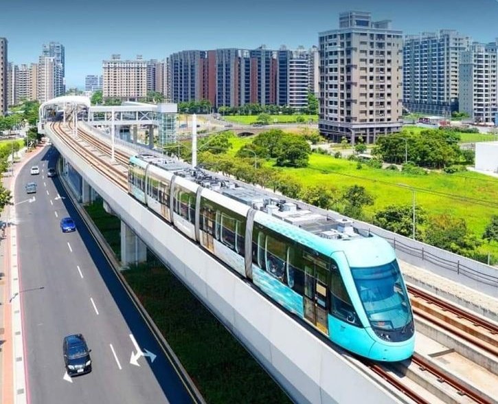 GersonGudielCas's tweet photo. El @AerometroGt NO resolverá el caos vehicular. Acá se necesita de un sistema metropolitano de transporte integrado: MetroRiel, más BRT, ciclovias y en zonas con topografía inclinada, las canastas. @Segeplan @GuatemalaGob
@muniguate @BArevalodeLeon #NoAlAerometro en la Roosevelt https://t.co/4ltxh6FQ10