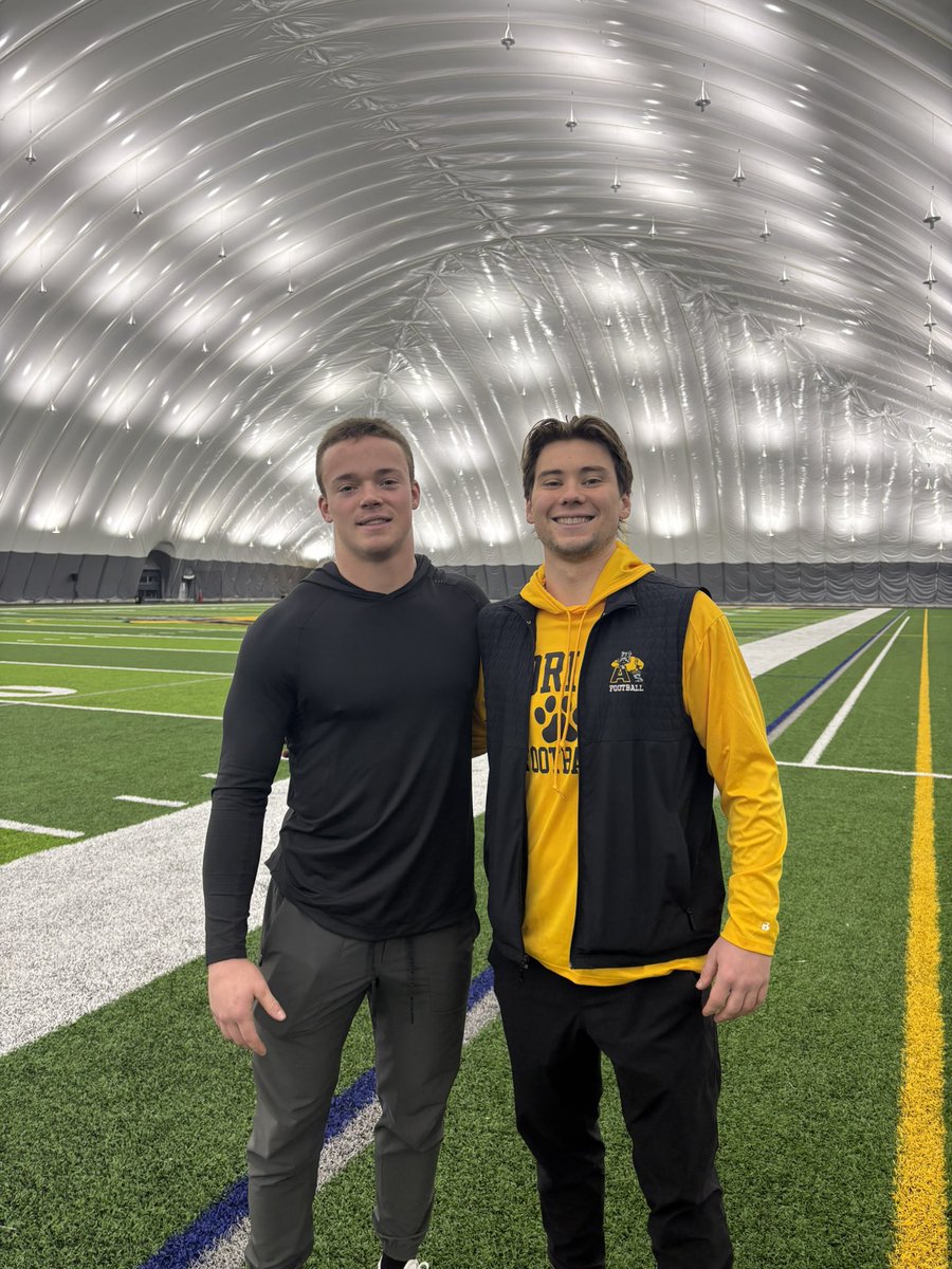 Gavin_WLove2007's tweet photo. Awesome official visit today with Adrian!!!
Big thanks to Coach Palka and Coach Reim!! Future Dog 🐶?! @Coach_Palka @ReimSean @TrojanStrength https://t.co/VltO4Piqn1