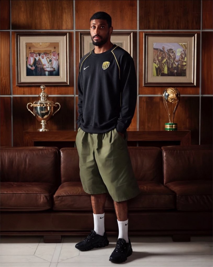 توفرت كمية جديد من البلوفر الشتوي 🥶🖤🔥

- الكمية محدوده 😁🚨👇🏽
<a href="/iiAssist/">Assist</a> <a href="/iiAssist/">Assist</a> 

#الاتحاد_الخلود