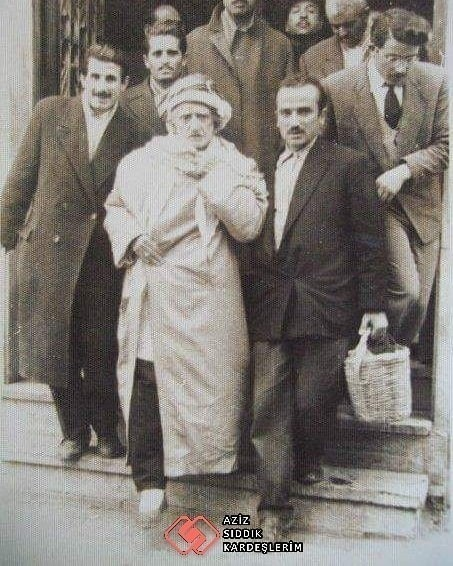 FETÖ kardinali Müslüman Kürtlere düşmandı, "Küçük Dünyam" ismini verdirdiği biyografik hayatını anlatan kitabında, Kürd Asıllı İlim Adamı ve Kemalist Rejim Tarafından Yıllarca zulme uğrayan ÜSTAD SAİD-İ NURSİ bir Kürd olduğu için ziyaret etmediğini söylerken, bugün onun don