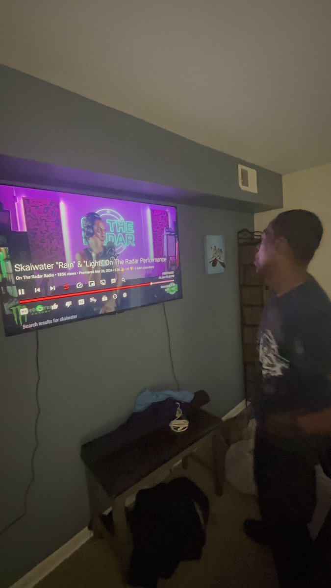 BiggestBroBink's tweet image. Tried to put pops onto Skaiwater🤣