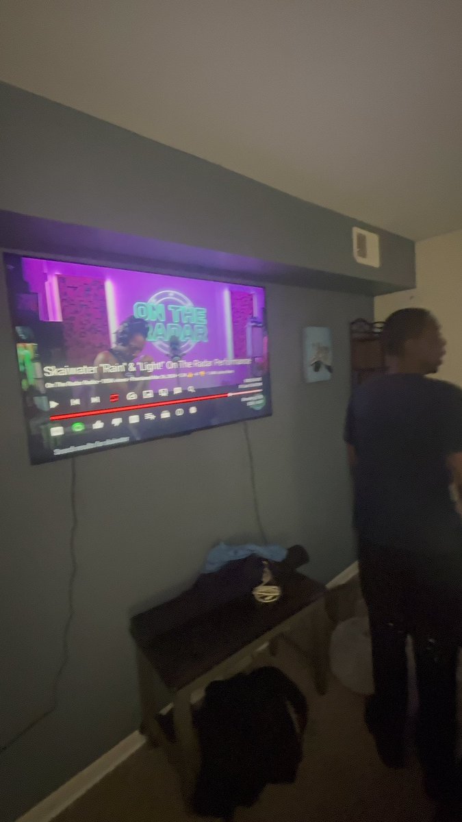 BiggestBroBink's tweet image. Tried to put pops onto Skaiwater🤣