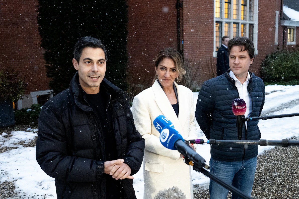 KritischePatri's tweet image. Iedereen die NIET achter de coalitie staat van D66+CDA+VVD doe een ❤️ 
#Formatie #minderheidskabinet