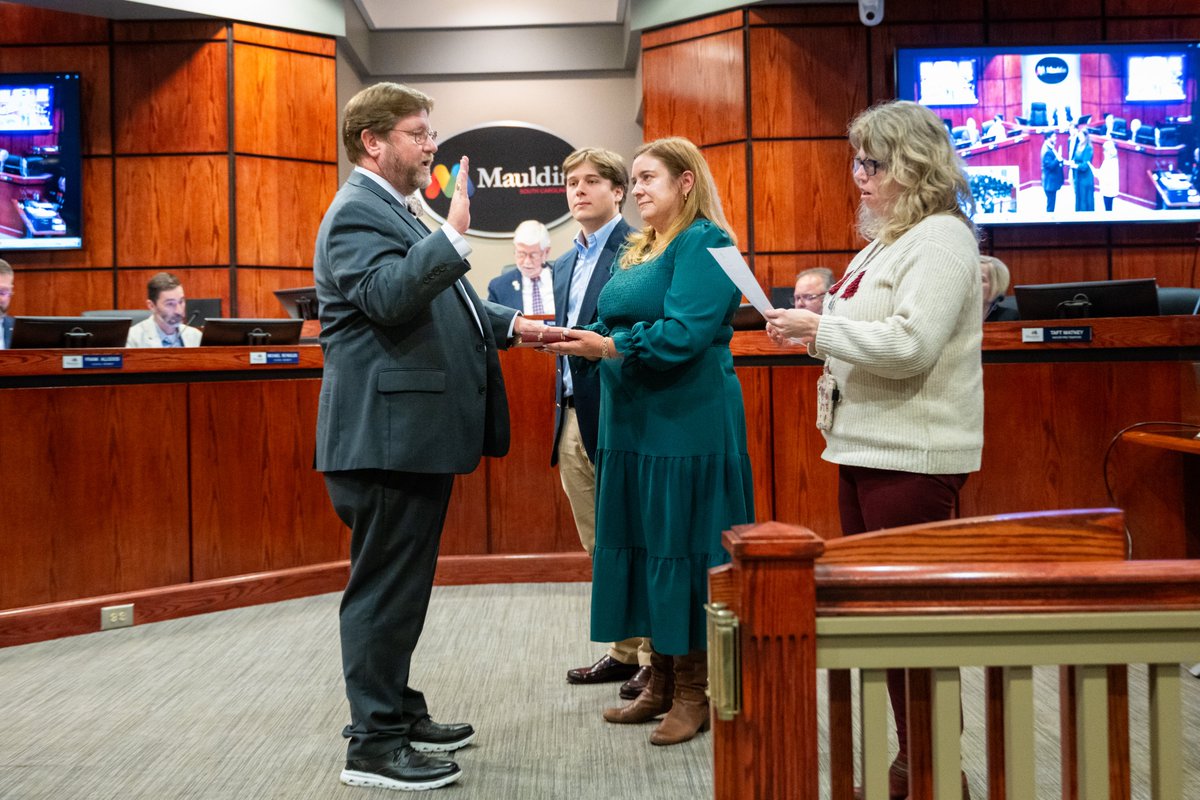 Matney4Mauldin's tweet photo. This week, I was sworn in for a new term on Mauldin City Council and honored to be chosen again by my colleagues to serve as Mayor Pro Tempore. Serving Mauldin is a privilege, and having my family by my side for the swearing-in made it even more special. https://t.co/wAmrl7gvHg