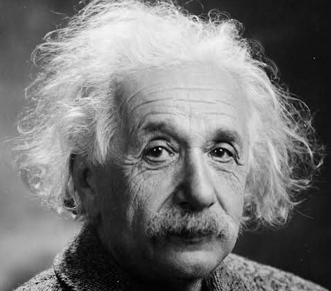 Weeleey6's tweet image. Today my crush paid me a visit but she said she........🥹🥹