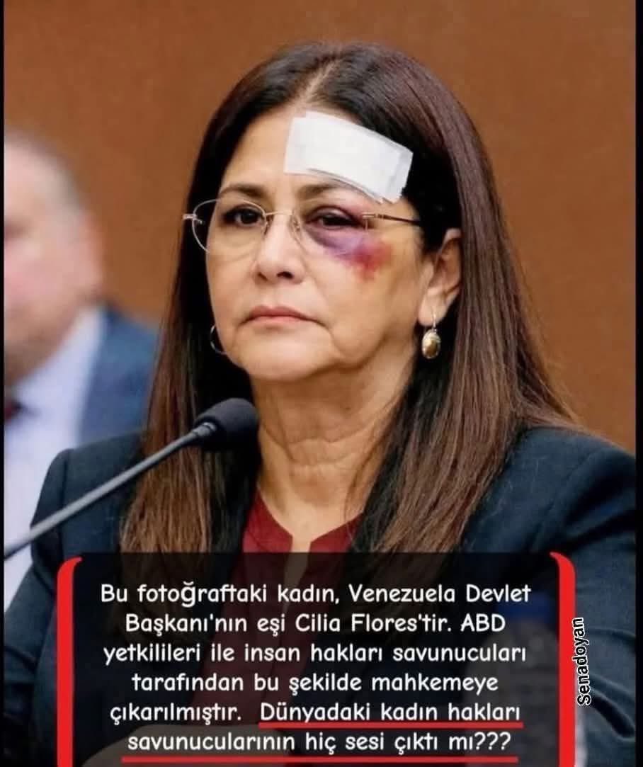 ertgrlyldz63's tweet photo. GAZZE→ VENEZUELA: 
AYNI SESSİZLİK, AYNI UTANÇ…

         Paylaşımımdaki kareler, günlük siyasetin gelip geçici tartışmalarından biri olarak görülemez.

Bu karelerde, bir ülkenin işgal edilmiş egemenliği, çiğnenmiş hukuku ve yaralanmış onuru vardır.
Evinden zorla alınan bir devlet başkanı ve eşi…
Fiziksel ve psikolojik baskı altında, meşruiyeti tartışmalı bir yargı sürecine sürüklenen bir adam ve bir kadın…
Aslında yalnızca bir insan değil; bir milletin iradesi de kelepçelenmiştir.

Diğer tarafta ise, seçilmiş bir devlet başkanının ve eşinin aşağılayıcı görüntülerle dünya kamuoyuna servis edilmesi vardır. New York sokaklarında sergilenen bu manzara, modern çağın “kölelik vitrini”ni andırmaktadır.

Peki bütün bunların gerekçesi neydi?

Filistin halkının yanında durmak…
İsrail’in zulmüne açıkça karşı çıkmak…
Boykot kararı almak ve ABD merkezli küresel tahakküme itiraz etmek…

Ne yazık ki dünya, Gazze’de akan kana nasıl alıştıysa, bu hukuksuzluğu da aynı kayıtsızlıkla izlemektedir.
Sessizlik, yalnızca bir boşluk değildir; sessizlik, zulmün en büyük ortağıdır.
Sustukça adaletsizlik sıradanlaşmakta, hukuk erimekte, vicdan körelmektedir.

Müslümanlar açısından burada net bir ölçü vardır.
Bizim referansımız güç değil, hakikattir.
Kitabımız Kur’an, mazluma yaklaşırken onun pasaportunu, inancını ya da siyasi tercihini sorgulamayı değil; zulmün karşısında durmayı emreder. Üstelik bu duruş, zulmün en yakınımızdan gelmesi ihtimalini dahi kapsar.

Elbette Venezüela’daki yönetim anlayışı eleştirilebilir.
Demokrasi, özgürlükler ve iç siyaset tartışılabilir.
Ancak tartışılamayacak bir gerçek vardır:
Seçimle iş başına gelmiş bağımsız bir ülkenin devlet başkanına ve ailesine yönelik bu muamele, uluslararası hukukun açık ihlalidir.

Daha da önemlisi şudur:
Filistin meselesinde sergilenen tavır, onu birçok liderden ayırmıştır. İsrail büyükelçisinin sınır dışı edilmesi, İsrail ürünlerinin boykot edilmesi ve Filistin halkına verilen açık destek, bu duruşu yalnızca politik değil, ahlaki bir noktaya taşımıştır.
Üstelik bu tavır, Katolik bir Hristiyan lider tarafından ortaya konmuştur. Bu durum, Filistin meselesinin bir din meselesi değil; evrensel bir vicdan meselesi olduğunu açıkça göstermektedir.

Bir devlet başkanının konutunun silahlı güçlerce basılması, ailesinin alıkonulması ve bunun dünya kamuoyu tarafından büyük ölçüde görmezden gelinmesi, küresel hukuk düzeninin fiilen askıya alındığını göstermektedir.

Artık mesele tek bir kişi ya da ülke değildir.
Mesele; hukukun, adaletin ve insan onurunun küresel ölçekte korunup korunamayacağıdır.

Çünkü bugün başkasına yapılan haksızlık, yarın bize yönelir.
Bugün emsal kabul edilen bir hukuksuzluk, yarın herkesi savunmasız bırakır.

Peki Müslümanlar olarak bize düşen nedir?

Zulmü, kimden gelirse gelsin doğru isimle anmak, 
Mazlumu, kim olursa olsun sahiplenmek…
Adaleti, siyasi hesapların ve konjonktürel çıkarların önünde tutmak…

Sessizliği bir duruş sanmamak;
en azından sözle, yazıyla, bilinçle ve ahlaki tavırla hakikatin safında yer almak…

Ve nihayetinde;
ayrıştıran kimlikler üzerinden değil,
birleştiren vicdan, adalet ve insanlık paydasında buluşmak…

Venezüela’da yaşananlar bize bir gerçeği bir kez daha hatırlatmaktadır:
Zulüm uzakta sanıldığı sürece büyür.
Bugün görmezden gelinen adaletsizlik, yarın kapımızı çalar. Şer güçler, Ülkemizde 15 Temmuzda başarılı olamadıkları bir sürecin aynısını Venezuela’da denediler ve başarılı oldular 

Bu yüzden bu tablo, yalnızca Venezüela’nın değil;
bütün insanlığın ve küresel vicdanın imtihanıdır. Çok umudum olmamakla birlikte İnsanlık, Umarım Gazze’de geçemediği imtihanı burada geçer…

Ertuğrul YILDIZ-Öğretmen Sendikacı