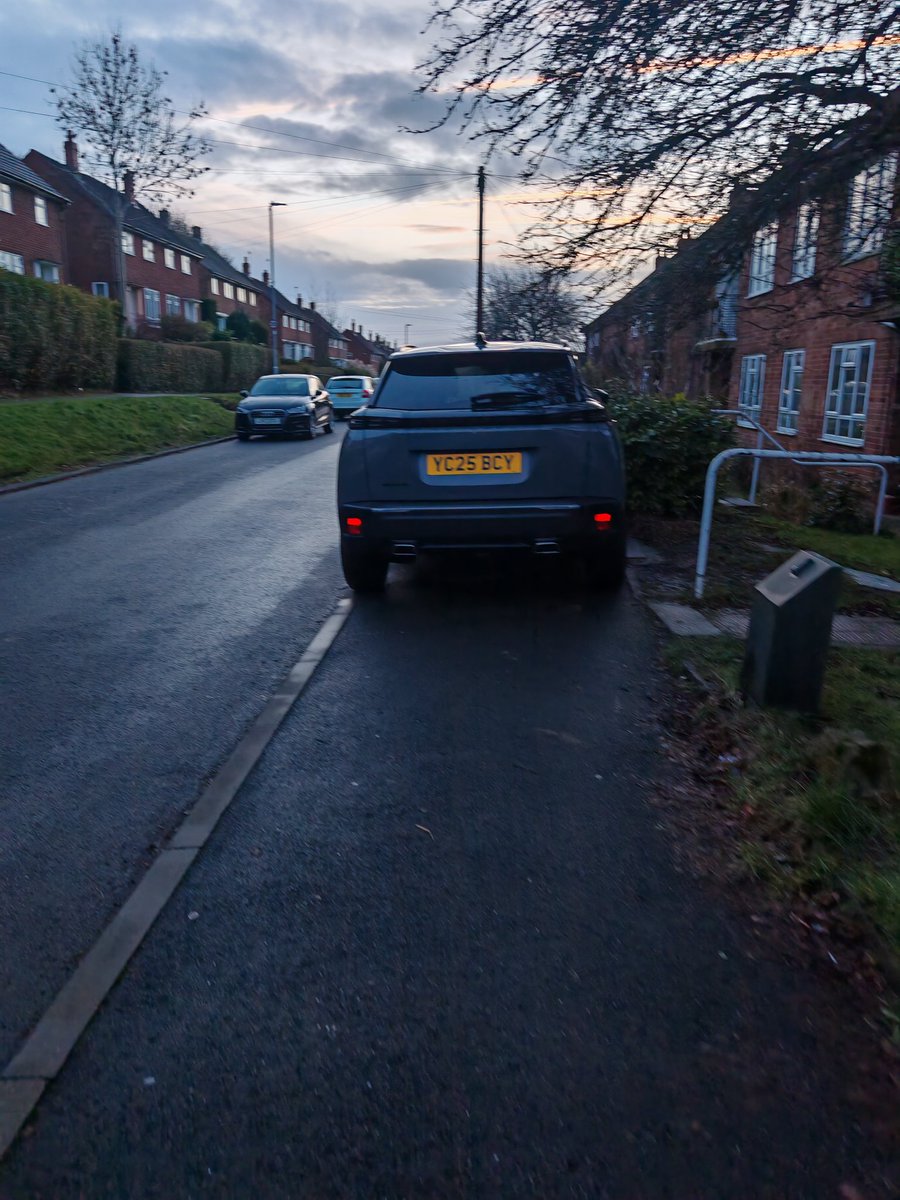 Justcomplaints tweet media