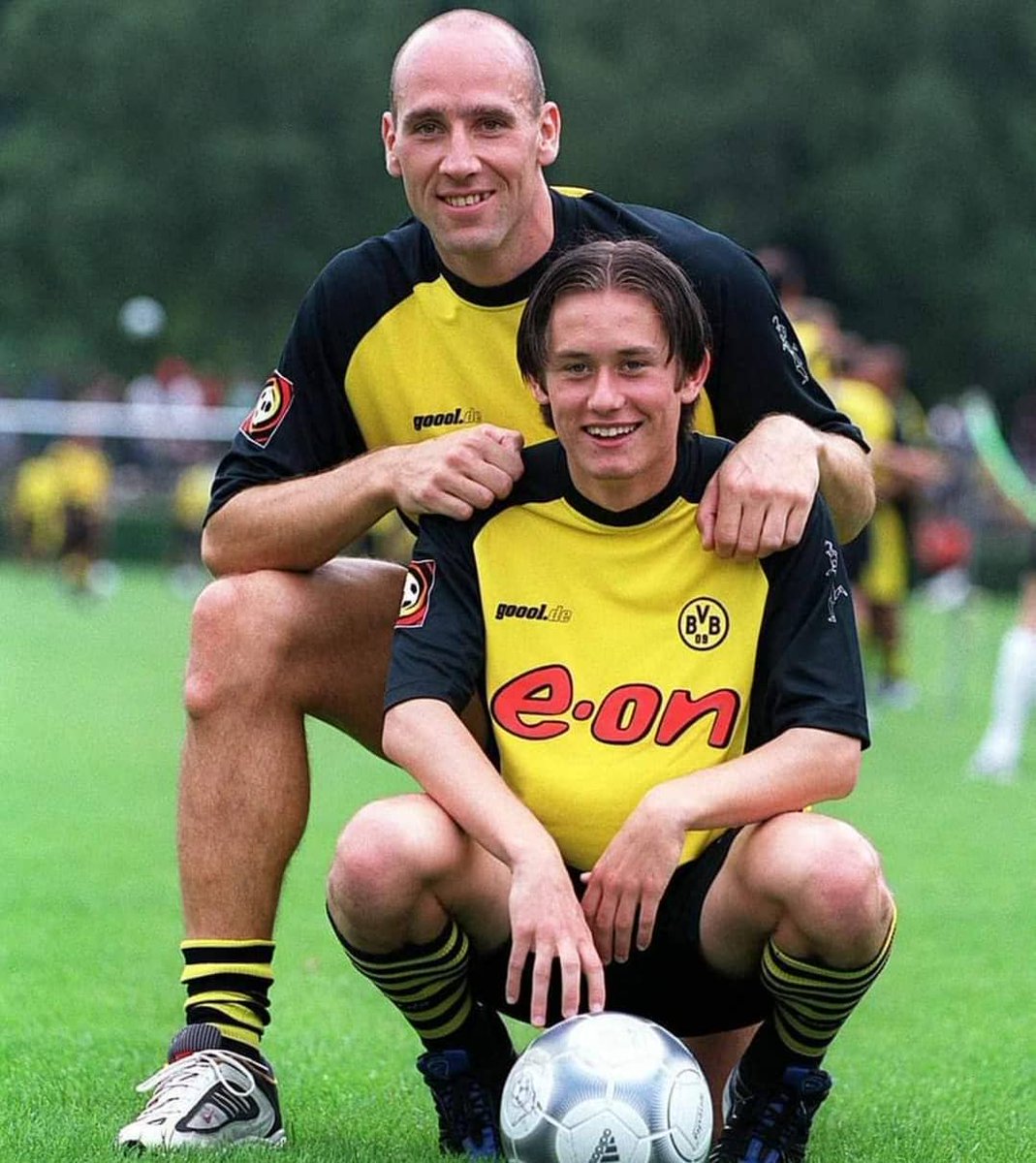 00sFootb4ll's tweet image. Jan Koller and Tomáš Rosický at Dortmund 🇨🇿🇨🇿