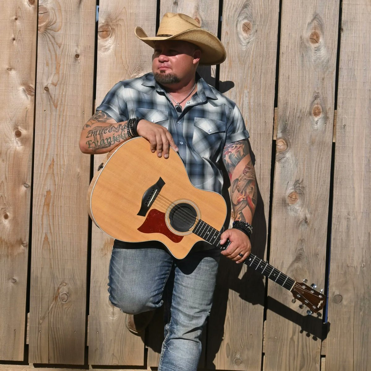 Flat_Busted's tweet photo. Kicking off the new year January 23 and 24 at the gorgeous new Hard Rock Casino Tejon. Performing our Take A Little Ride Jason Aldean Tribute Show both nights from 9:30-11. Free shows, see y'all there! https://t.co/KGQYMvQVyz https://t.co/t8JhPwfuAF