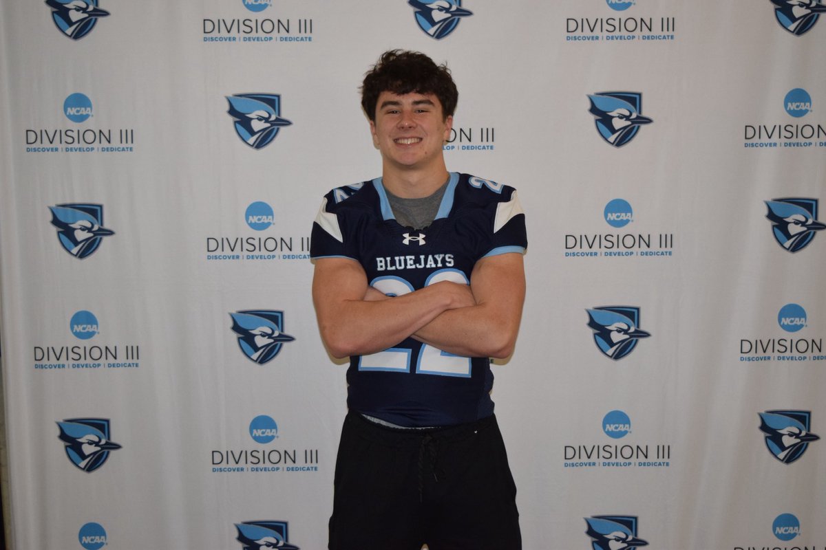 aidan_masterson's tweet photo. After a great conversation with @Coach_Tahaney I am blessed to receive my first offer offer from @ElmhurstU_FB #agtg https://t.co/l49aj41hUd