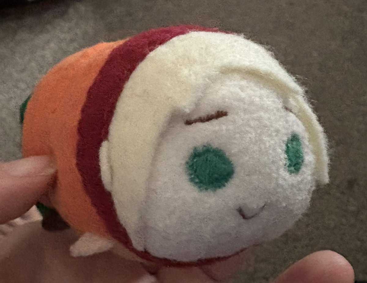 BeanResidents's tweet photo. These new scissors are making cleaner cuts for my #ResidentEvil beans! More quick adoptables are on the way! 

Including a brand new #AshleyGraham bean! She’s available now! I’ve got her and a #PiersNivans bean waiting for homes! 

Adopt or place an order using the pinned post! https://t.co/Q3pbPawQ6t