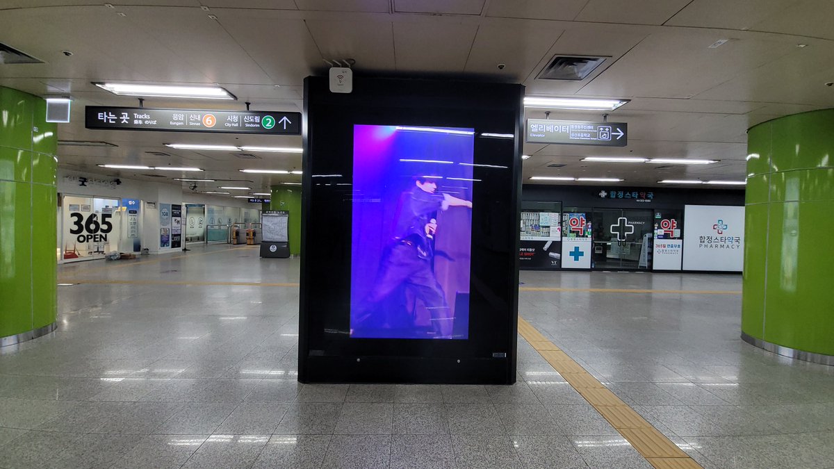 fanlaboratory's tweet photo. #kimhyunjae #김현재 #black6ix #블랙식스
#peaktime #피크타임 #TEAM24 #팀24시
#프로젝트7 #Project7 #プジェ
꒰ఎ 𝗛𝗔𝗣𝗣𝗬 𝗛𝗬𝗨𝗡𝗝𝗔𝗘 𝗗𝗔𝗬 ໒꒱
୨୧ 01.07 ~ 01.22
୨୧ 합정역 CM보드 1번
♦https://t.co/pgpaptwhdT
#합정역 #CM보드 #최애광고
#아이돌광고 #생일광고 https://t.co/Iz168yBFqU