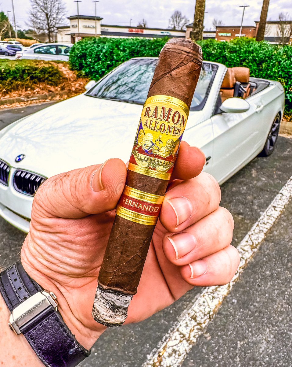 stogiedad's tweet photo. Looks like I’m about to get rained on but it’s 75 degrees so I’m dropping the top for my next smoke.  And it’s a gooder…@AJFcigars #RamonAllones.  #nowsmoking #CigarLife #CigarsOnX https://t.co/eu0y3ELxm8