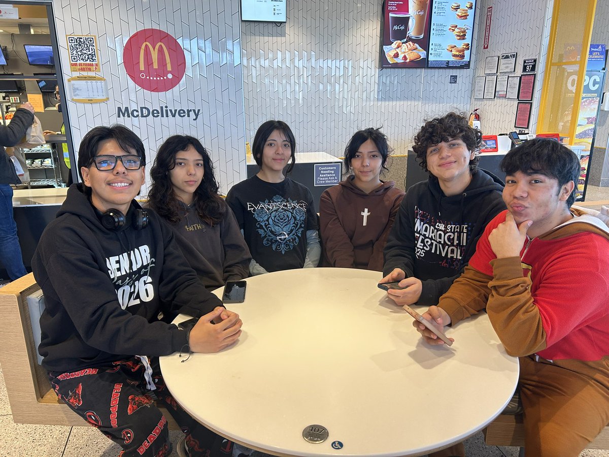 SEHS EAGLE BAND tweet media