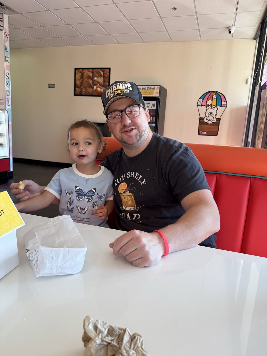 RealMikeSalerno's tweet photo. Hey @JoshPateCFB, donut run this morning revealed my daughter calls munchkins “Chuggies.” Pretty sure playing the show in the background is having a subliminal effect. 🫡🚂 #PateStateMaterial https://t.co/UXe0SEbeAq