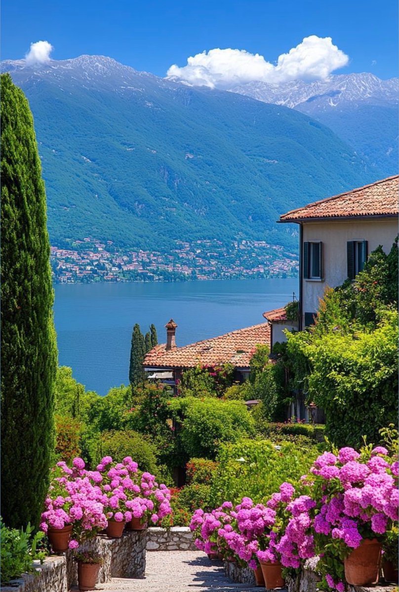 W0rld2026's tweet image. Lake Como, Italy