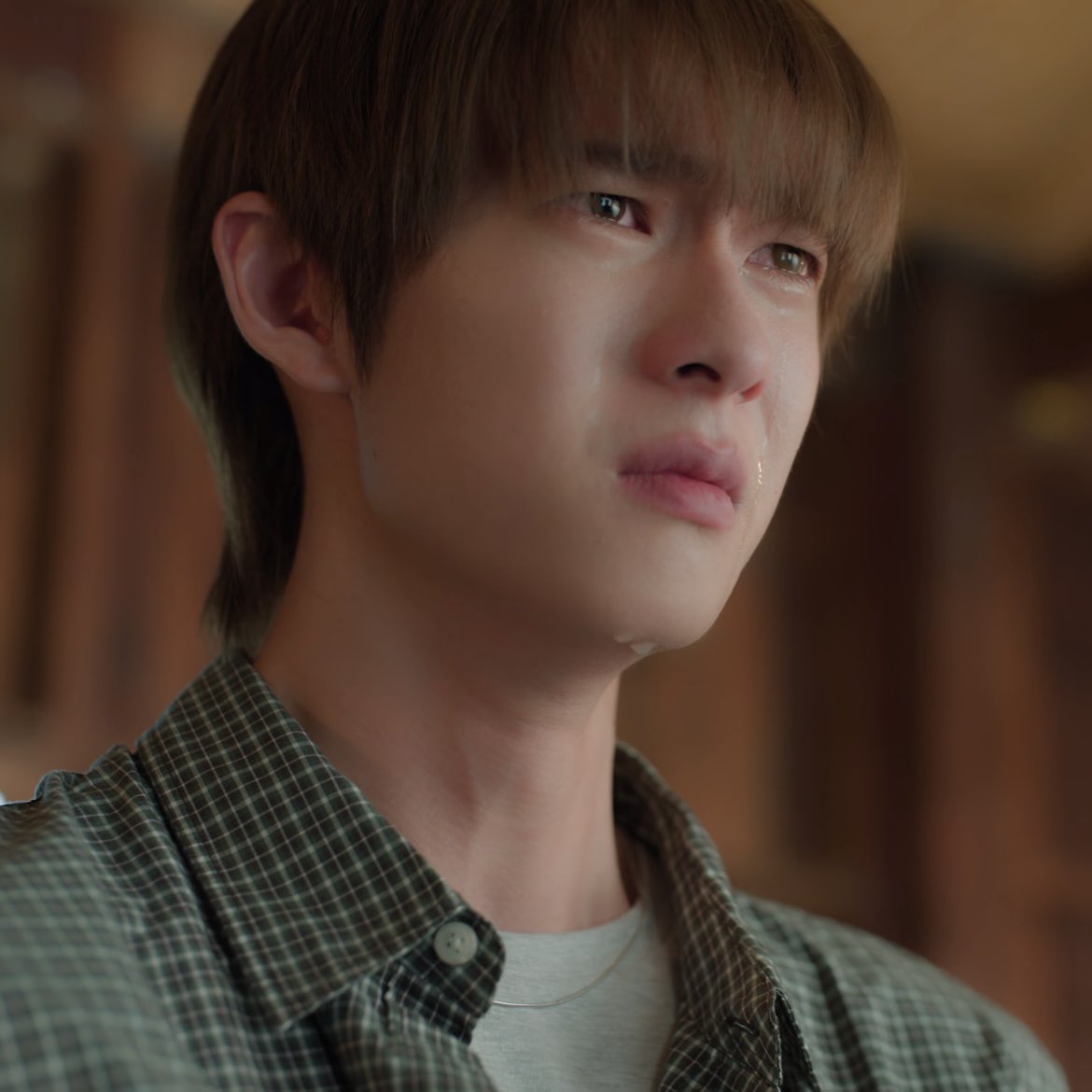 jamm635_'s tweet image. ใครไหวไปก่อนเลยนี่ไม่ไหวแพ้น้ำตาน้องธูป ชีวิตน้องธูปน่าสงสารมากอ่ะทำไมคนคนนึงต้องมาเจอเรื่องหนักๆในชีวิตขนาดนี้ด้วย😭😭😭

SINGSA LATAI EP10

#สิงสาลาตายEP10
( @ppoohkt , #ppoohkt )