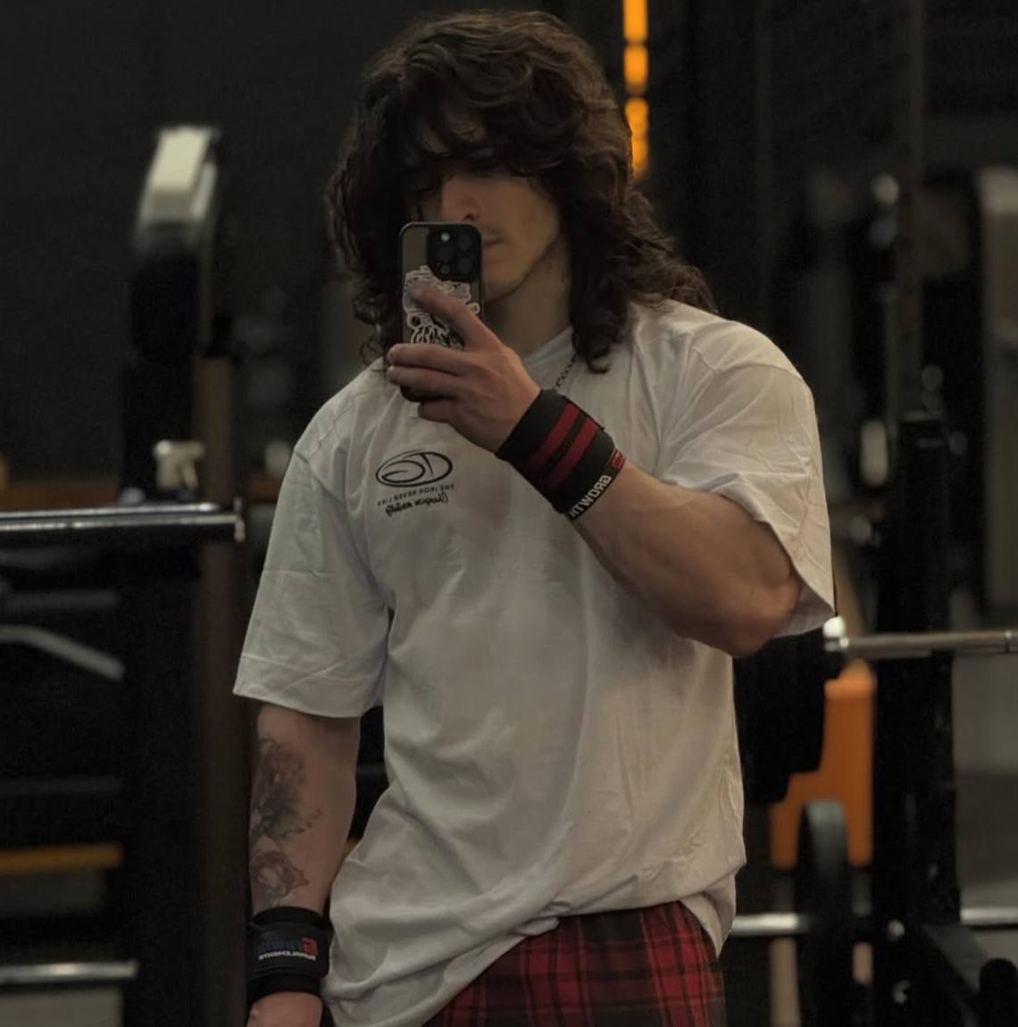 aurosrpg's tweet image. ㅤㅤㅤ ㅤ⛰️ Tɪɢᴇʀɪ
  ㅤ༼⁠𝙵𝚒𝚌𝚑𝚊 𝚍𝚎 𝚙𝚎𝚛𝚜𝚘𝚗𝚊𝚐𝚎𝚖༽⁠

• 𝐔𝐧𝐢𝐯𝐞𝐫𝐬𝐨/𝐎𝐜: Ordem Paranormal 
• 𝐍𝐨𝐦𝐞: Eloy; @dogofhell_
• 𝐈𝐝𝐚𝐝𝐞: 25
• 𝐄𝐬𝐩𝐞𝐜𝐢𝐞: Humano 
• 𝐏𝐫𝐨𝐧𝐨𝐦𝐞𝐬: Ele/dele