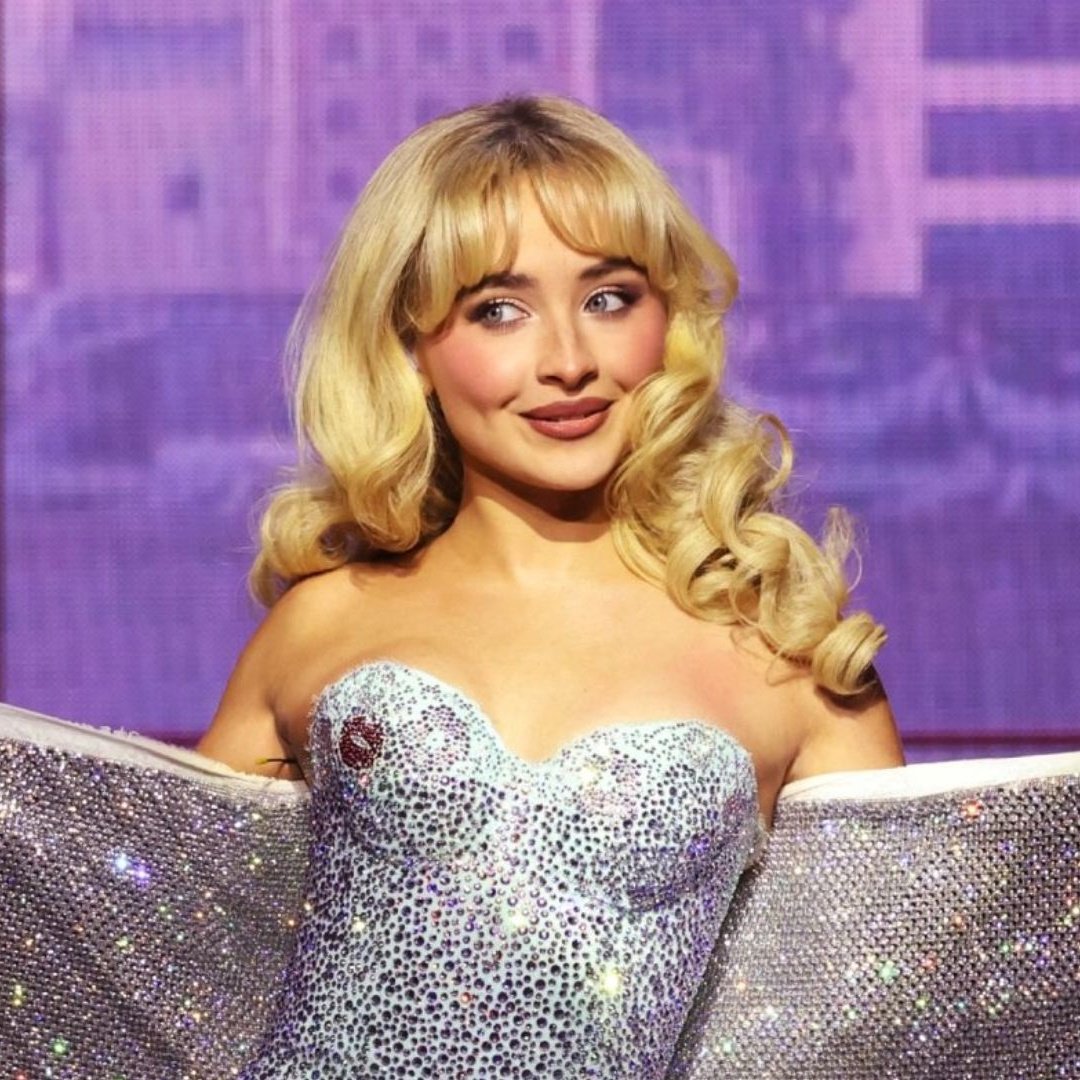 GDIAmJesse's tweet image. 🚨NEWS: Sabrina Carpenter reveals she doesn't know how Crescent Rose works: "I'm not an experienced huntress yet, I need to learn from my teachers"