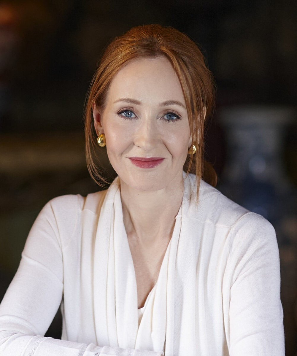 Symuria's tweet image. J.K. Rowling was a single mother on welfare

Her manuscript was rejected by 12 publishers

She was told the book wouldn’t sell

That book became Harry Potter

What happened next is history

Never let anyone decide what you’re capable of