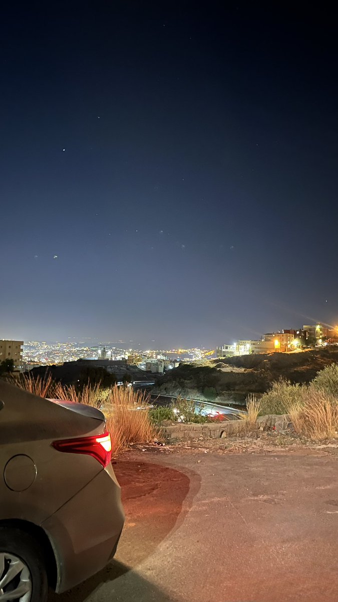 kvvuk's tweet image. 