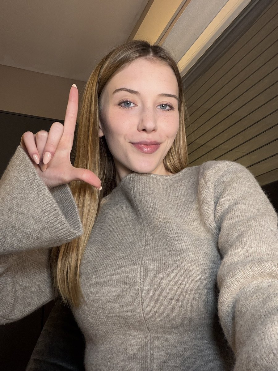 lisagoettin's tweet image. Für mich geht es jetzt zu @goddessssgirl ✨

Wir nehmen euch auch gerne zusammen ran!