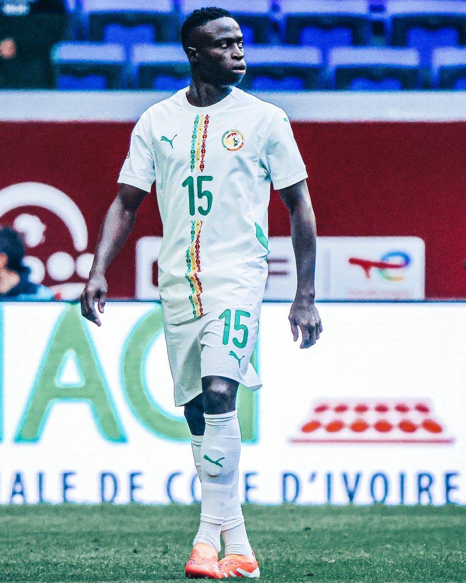 Ligue1_ENG's tweet image. Krépin Diatta with a crucial assist to Ndiaye to put Senegal on the lead! 🇸🇳