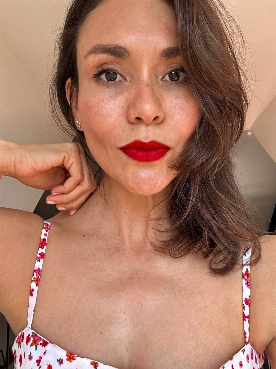 Rosario in Paris ᥫ᭡ tweet media