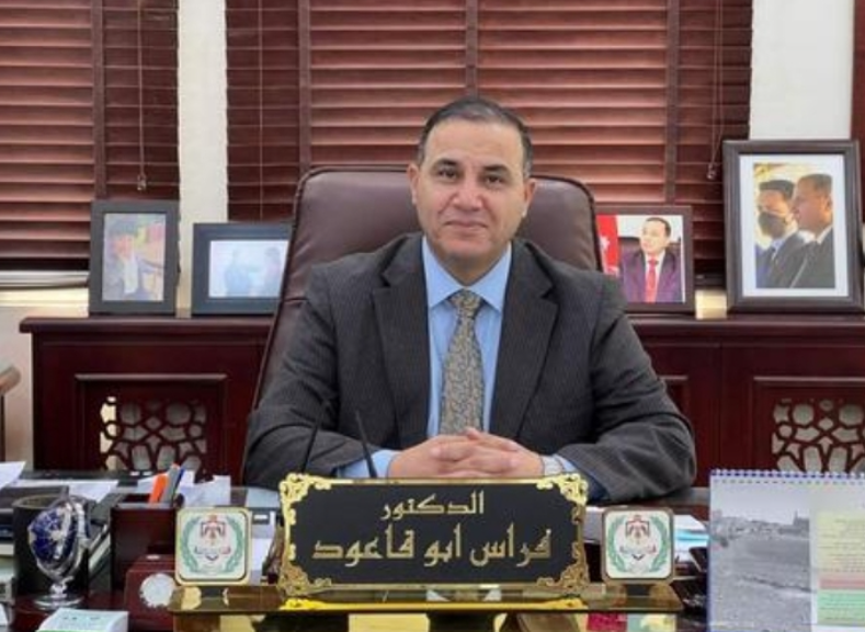 محافظ الزرقاء: إجراءات احترازية شاملة لمواجهة الحالة الجوية السائدة 