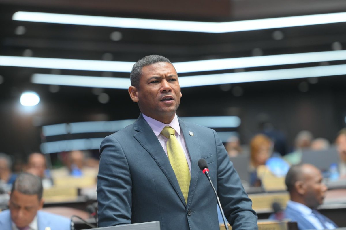 El diputado José David Báez (<a href="/josedavidbaezr/">José David Báez</a>), hace referencia a la resolución que aprueba el contrato para la exploración y explotación de Hidrocarburos, suscrito entre el Estado dominicano y el Consorcio Global Min, el 29 de agosto de 2025. Expresa que a su criterio no fue